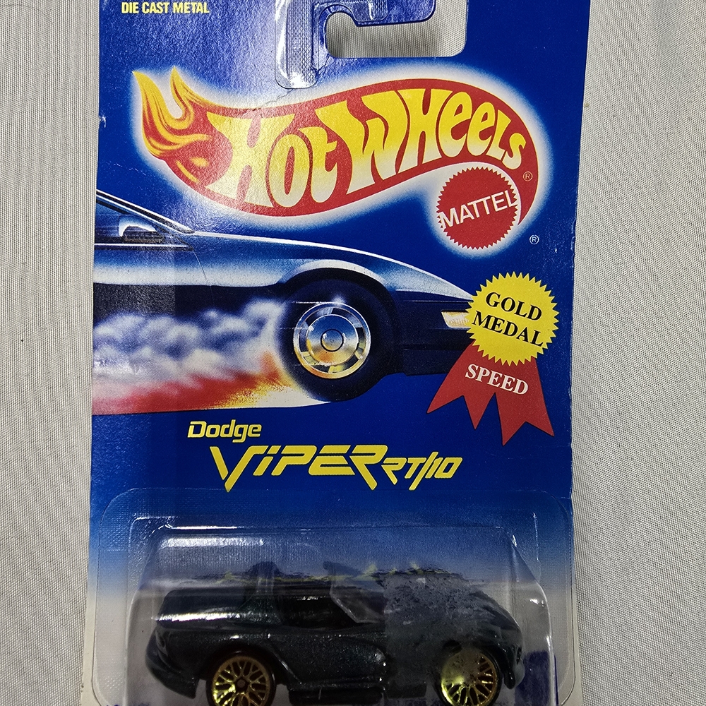 Mattel Hot Wheels Dodge Viper RT/10 - Black and Gold